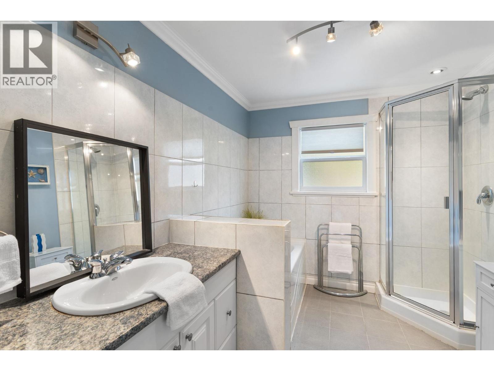 224 April Road, Port Moody, British Columbia  V3H 3W1 - Photo 20 - R3084121