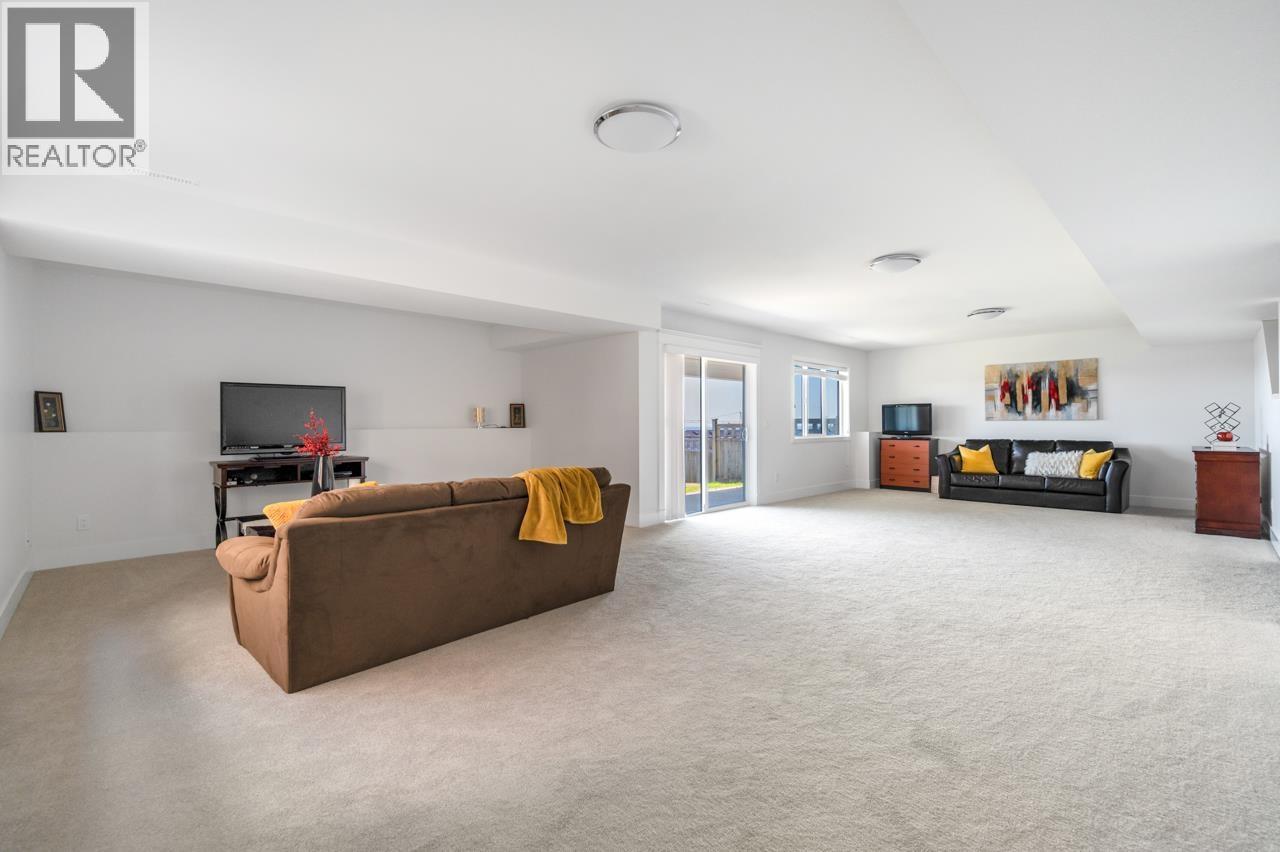 1431 Strawline Hill Street, Coquitlam, British Columbia  V3E 0L6 - Photo 11 - R3084132