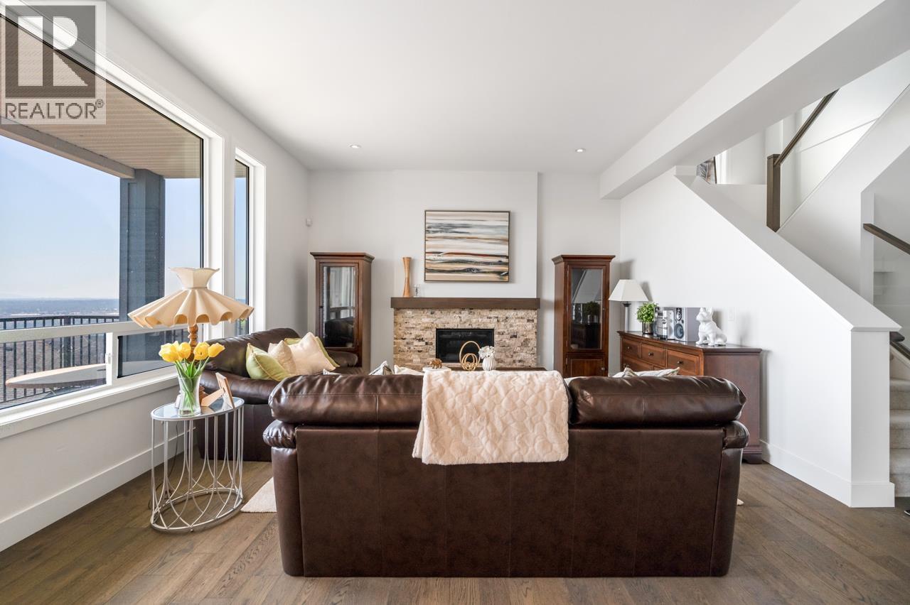 1431 Strawline Hill Street, Coquitlam, British Columbia  V3E 0L6 - Photo 4 - R3084132