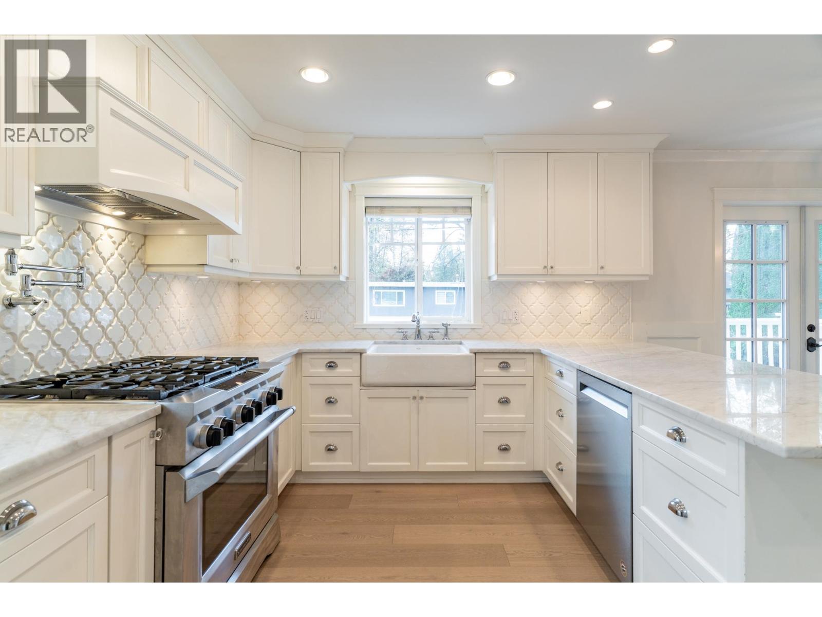 3653 St. Thomas Street, Port Coquitlam, British Columbia  V3B 2Y9 - Photo 11 - R3084255