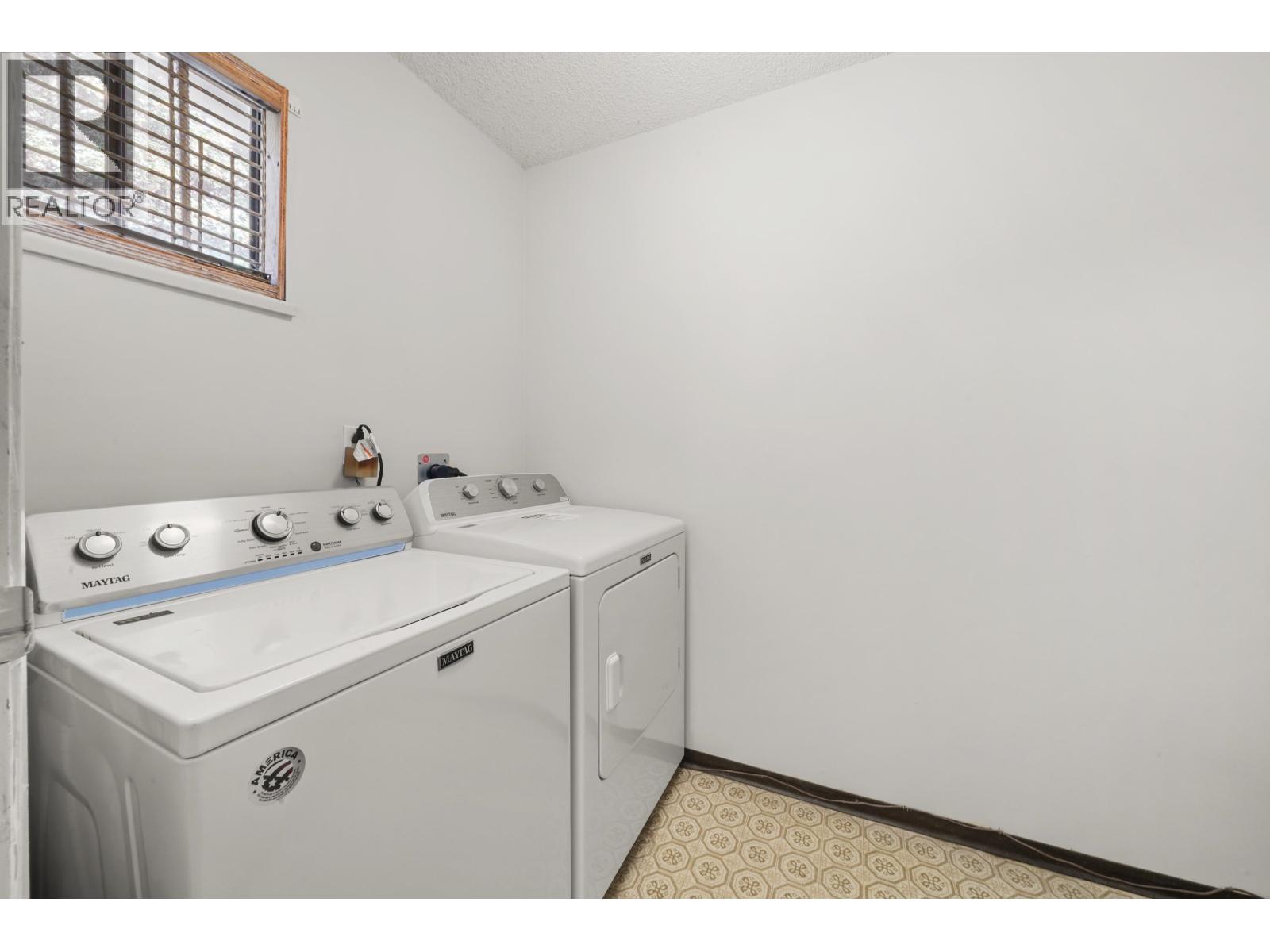 567 Clare Avenue, Burnaby, British Columbia  V5B 4L3 - Photo 27 - R3084270