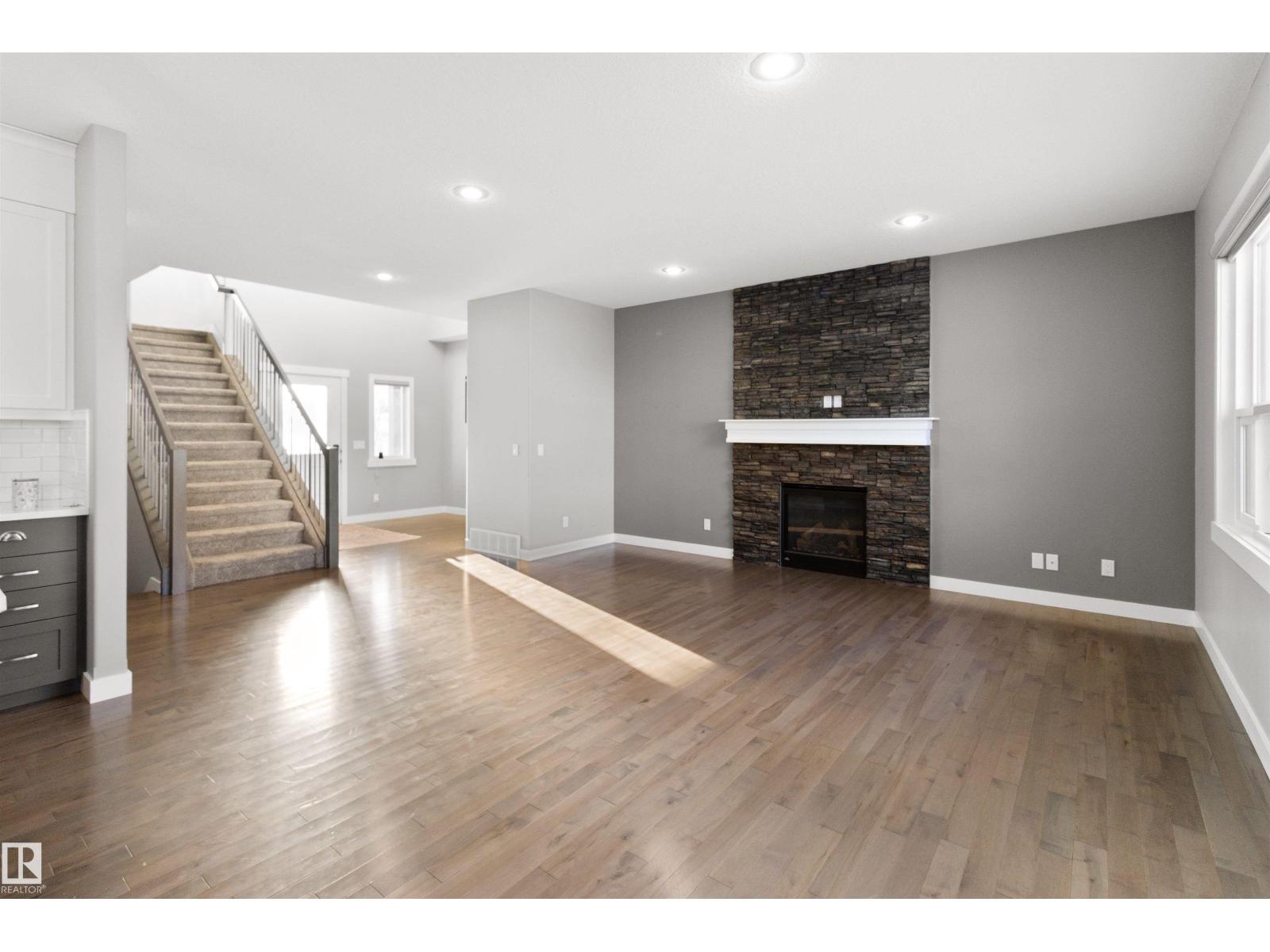 107 Cresthaven Gv, Ardrossan, Alberta  T8E 0A2 - Photo 4 - E4471309