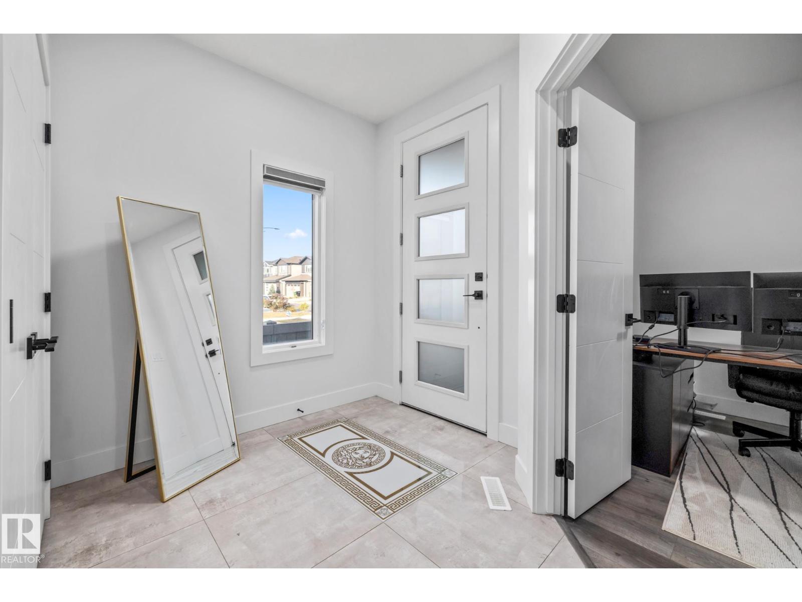 5304 Kimball Pl Sw, Edmonton, Alberta  T6W 5E6 - Photo 2 - E4471310