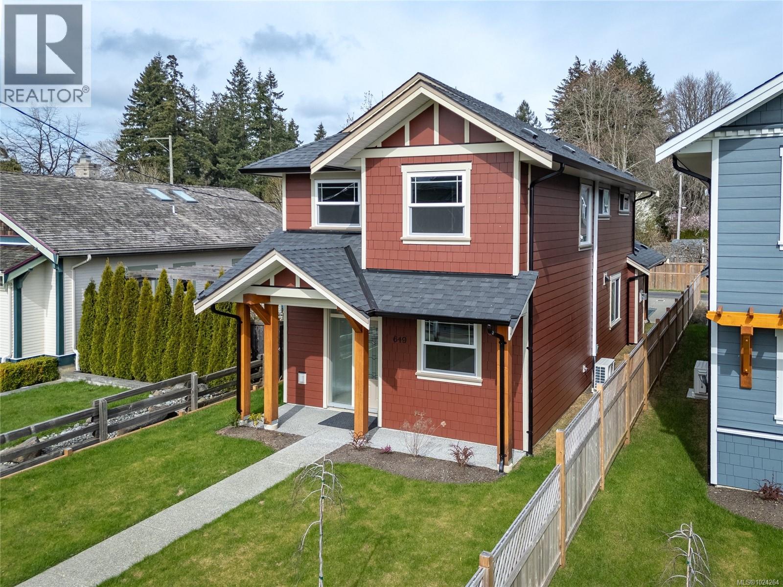 649 5th St, Courtenay, British Columbia  V9N 1K5 - Photo 14 - 1024264