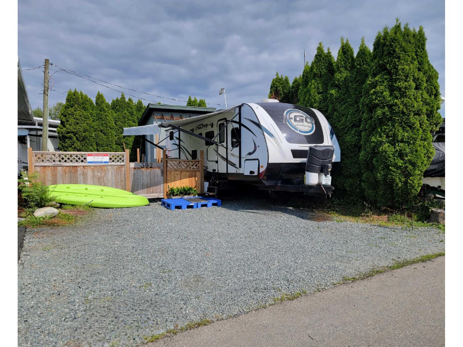 302 8400 Shook Road, Mission, British Columbia  V2V 7L3 - Photo 1 - R3084262