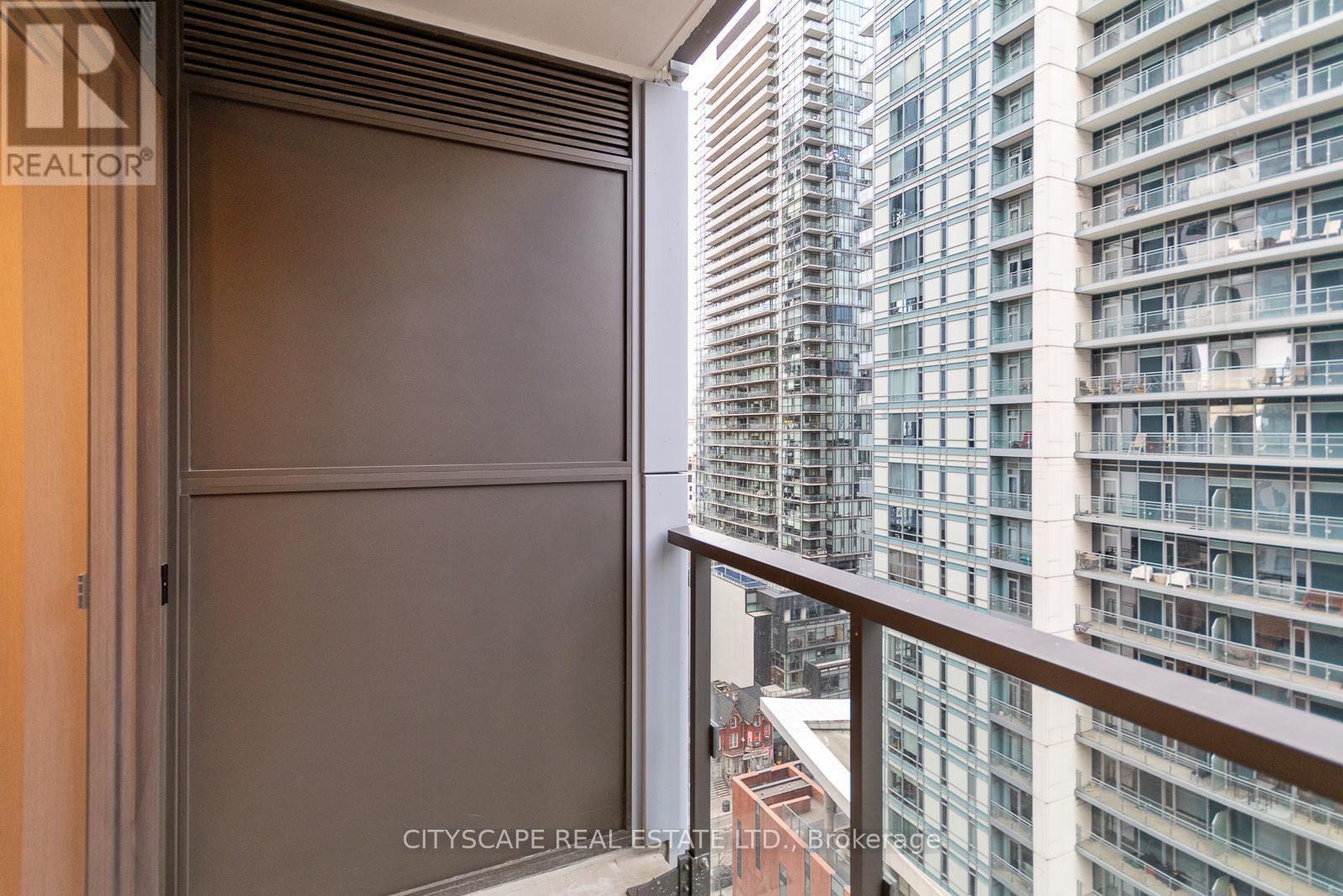 2009 - 8 Widmer Street, Toronto, Ontario  M5V 0W6 - Photo 11 - C12736876