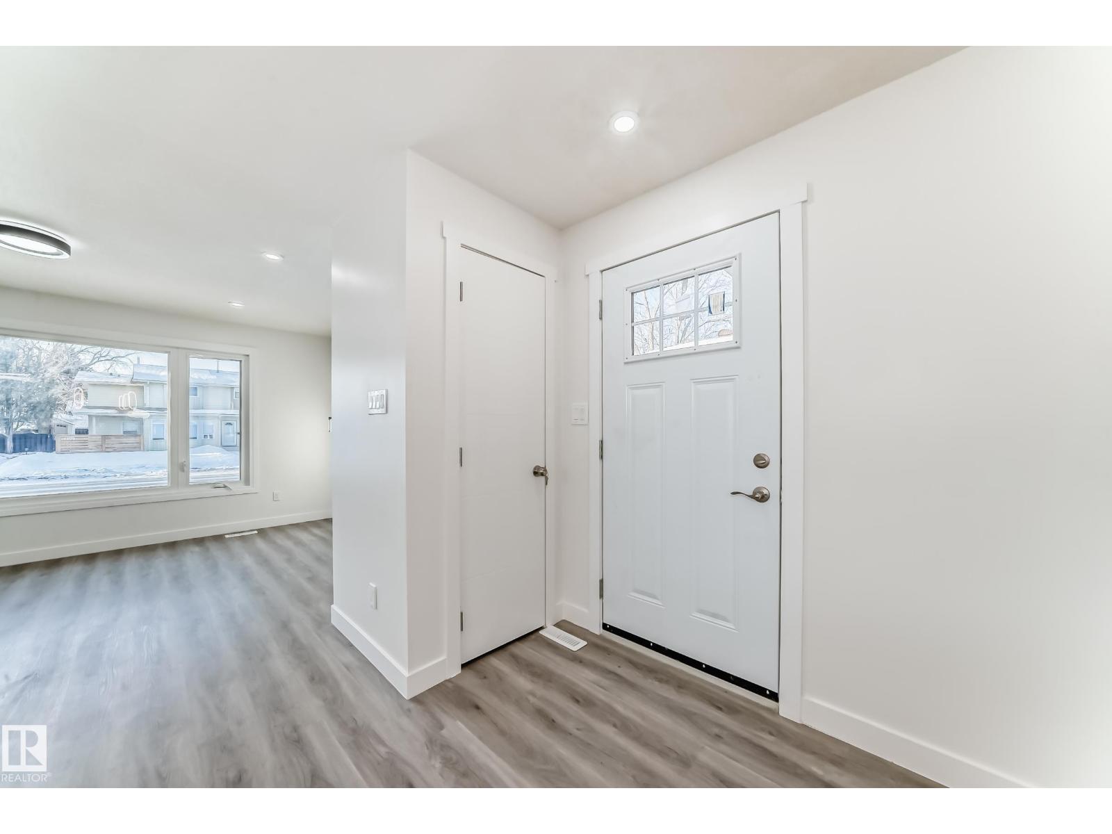 14505 23 St Nw Nw, Edmonton, Alberta  T5Y 1T4 - Photo 11 - E4471312