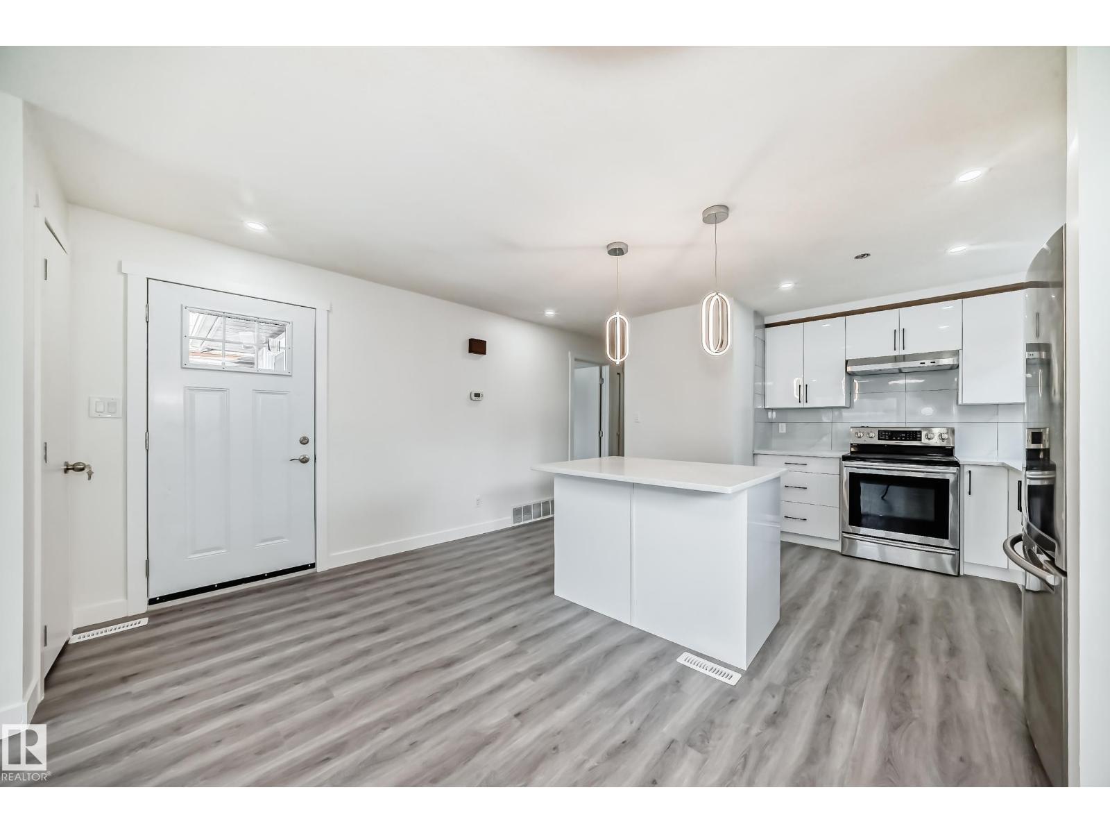 14505 23 St Nw Nw, Edmonton, Alberta  T5Y 1T4 - Photo 15 - E4471312