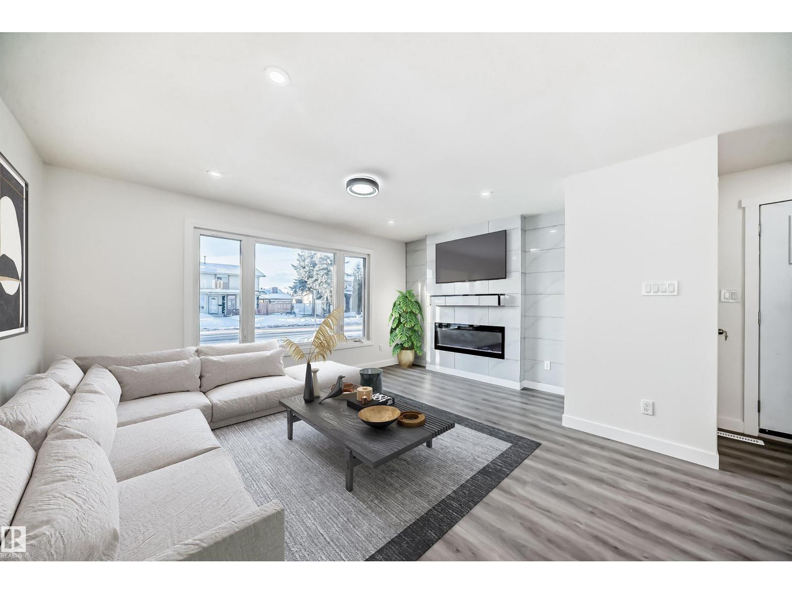 14505 23 ST NW NW, Edmonton, Alberta