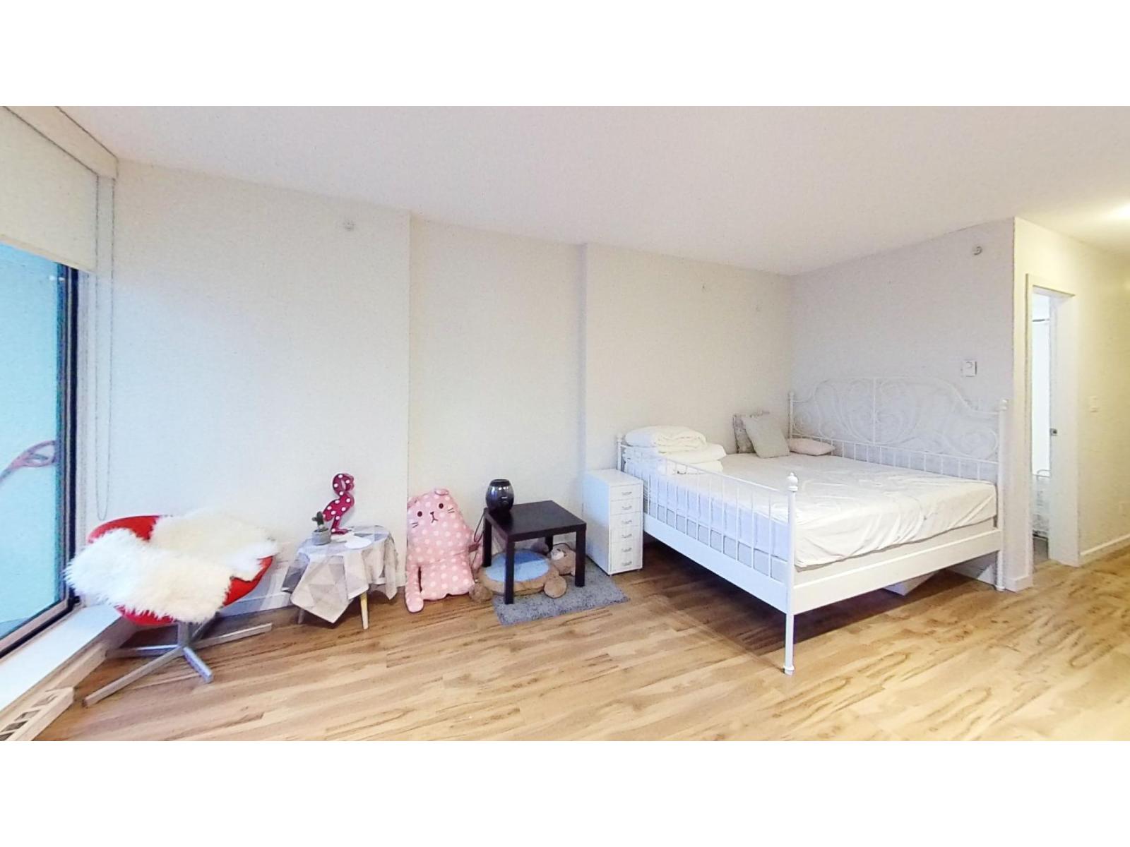 12xx 13325 102a Avenue, Surrey, British Columbia  V3T 0J5 - Photo 3 - R3084081