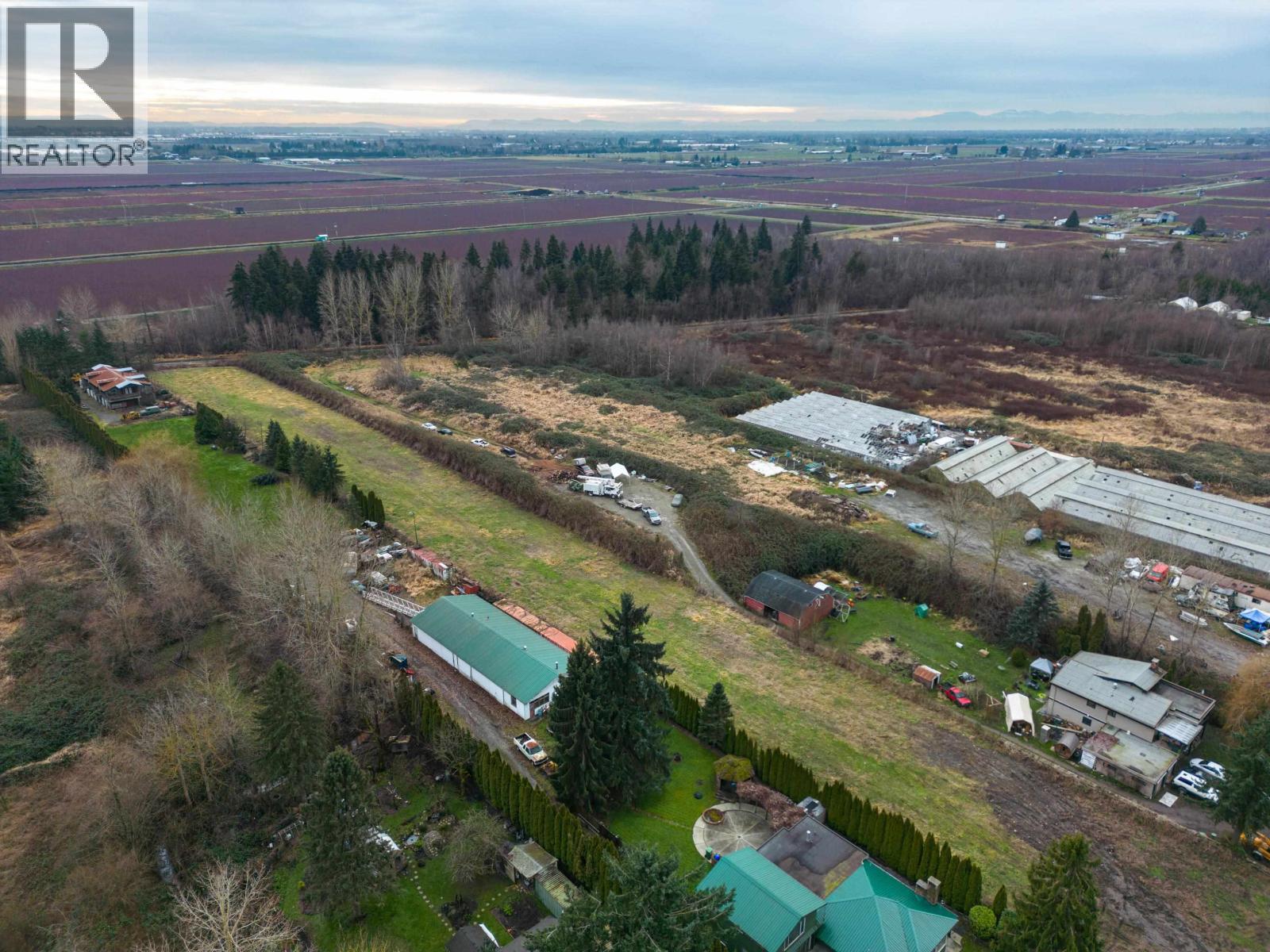 Listing Picture 6 of 18 : 18700 RIVER ROAD, Richmond / 烈治文 - 魯藝地產 Yvonne Lu Group - MLS Medallion Club Member