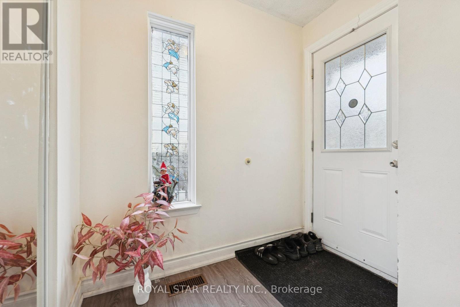 521 Gaylord Drive, Oshawa, Ontario  L1K 1L4 - Photo 6 - E12736856