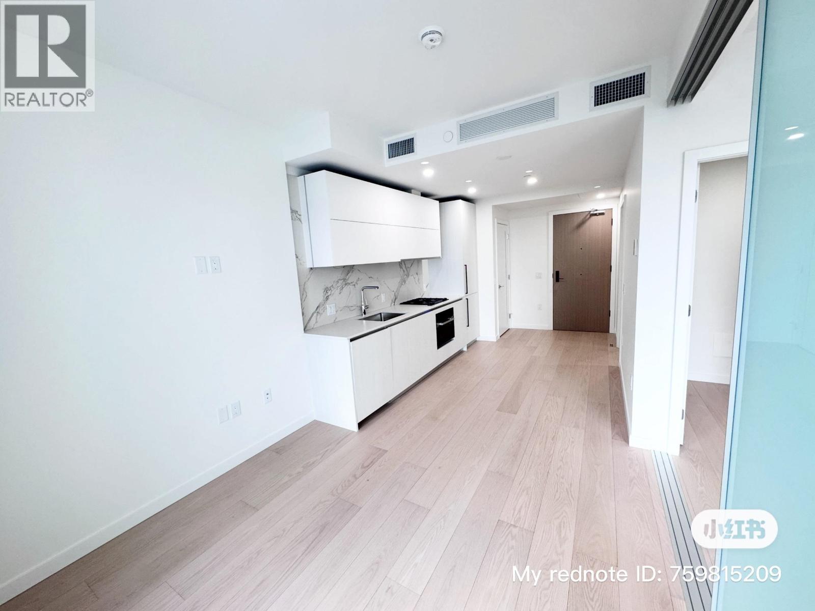 8415 Granville Street, Vancouver, British Columbia  V6P 0M2 - Photo 2 - R3084214