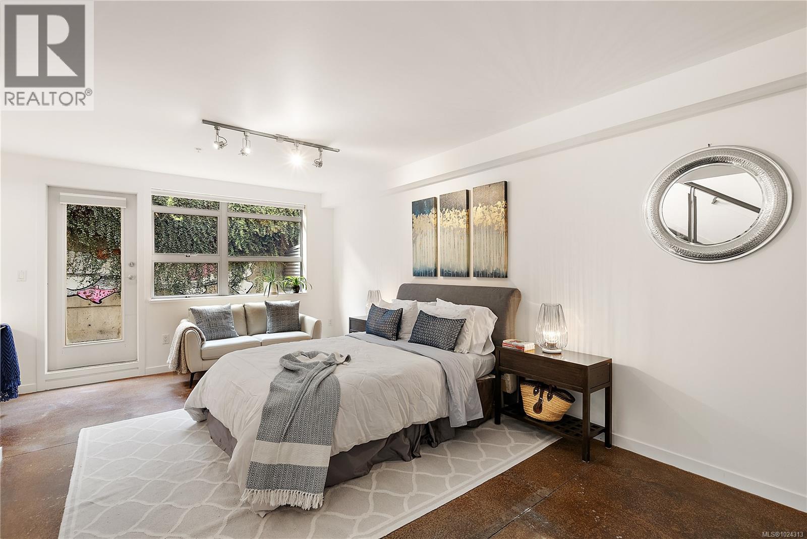 8 821 Tyee Rd, Victoria, British Columbia  V9A 7R2 - Photo 11 - 1024313