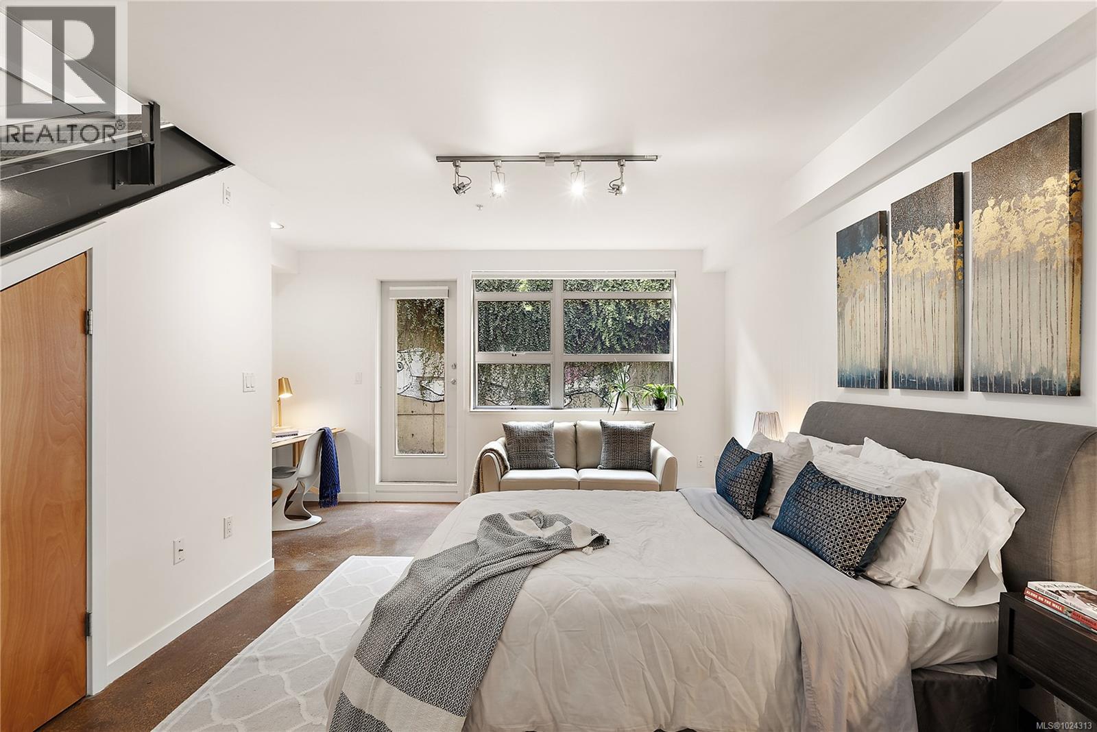 8 821 Tyee Rd, Victoria, British Columbia  V9A 7R2 - Photo 13 - 1024313