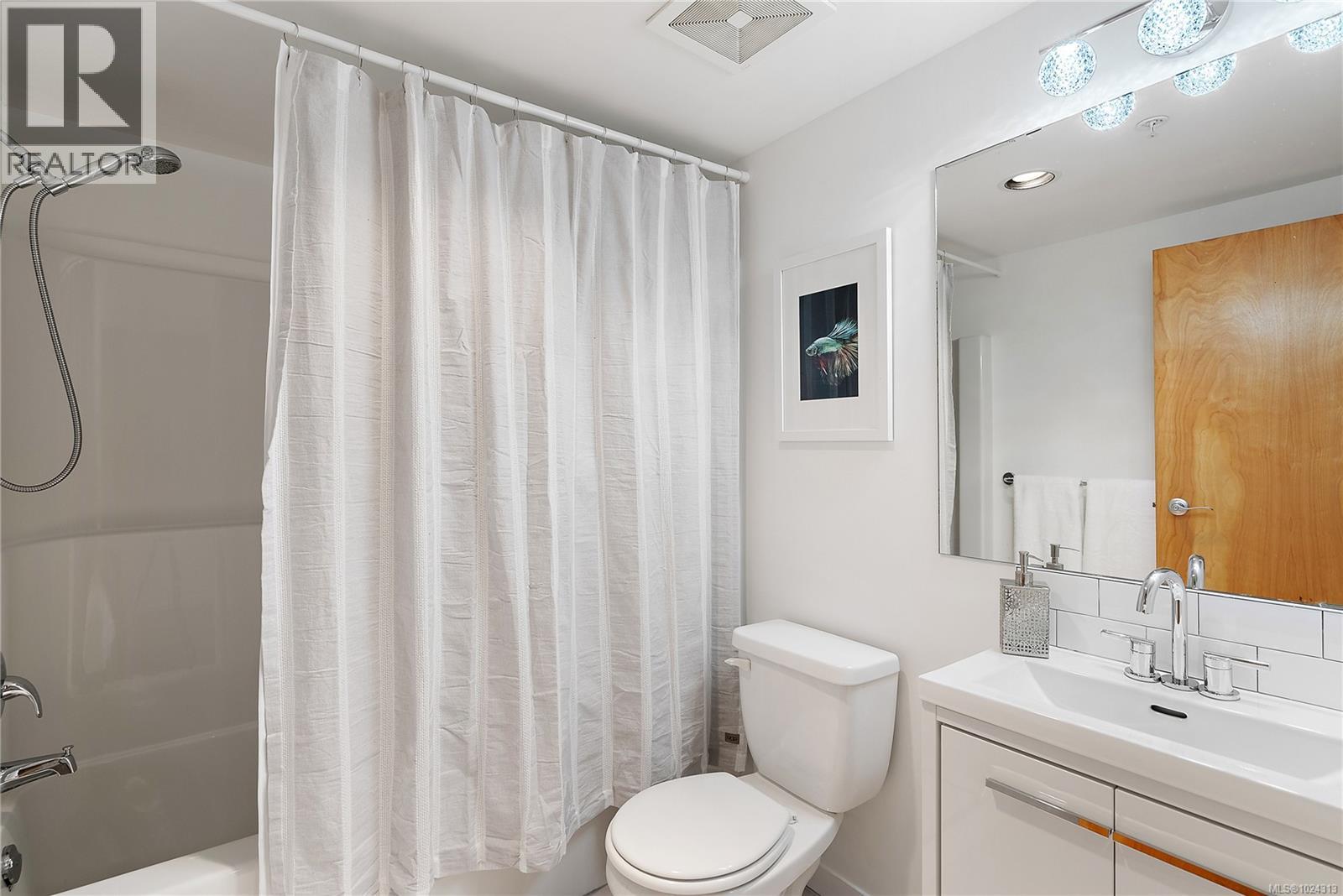 8 821 Tyee Rd, Victoria, British Columbia  V9A 7R2 - Photo 15 - 1024313