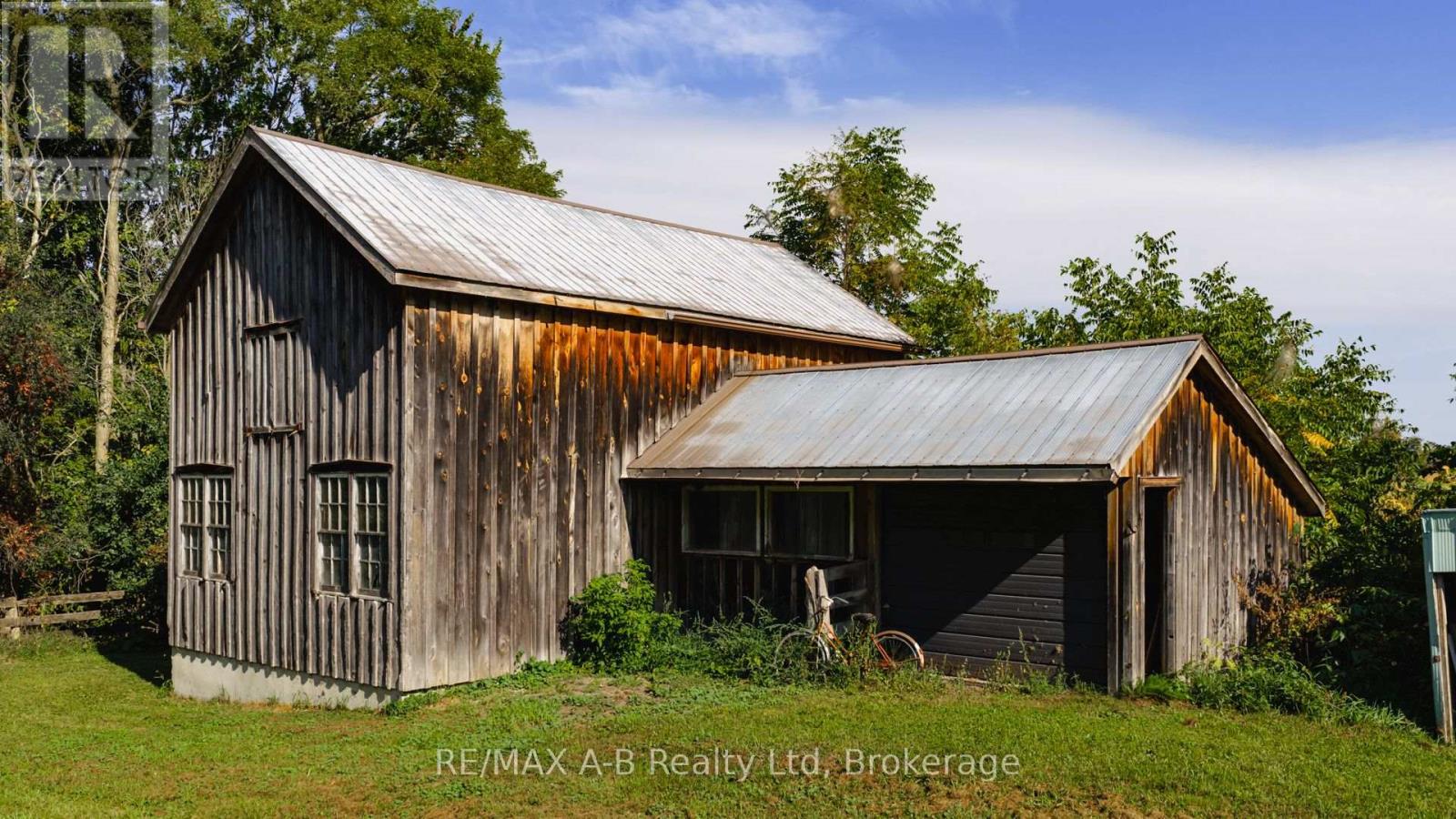 4740 16 Line, Perth South, Ontario  N4X 1C9 - Photo 31 - X12420151