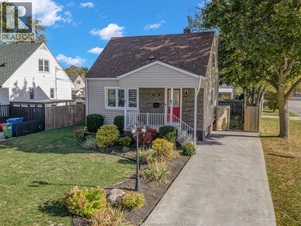 MLS# 26002111: 1596 OLIVE ROAD, Windsor, Canada