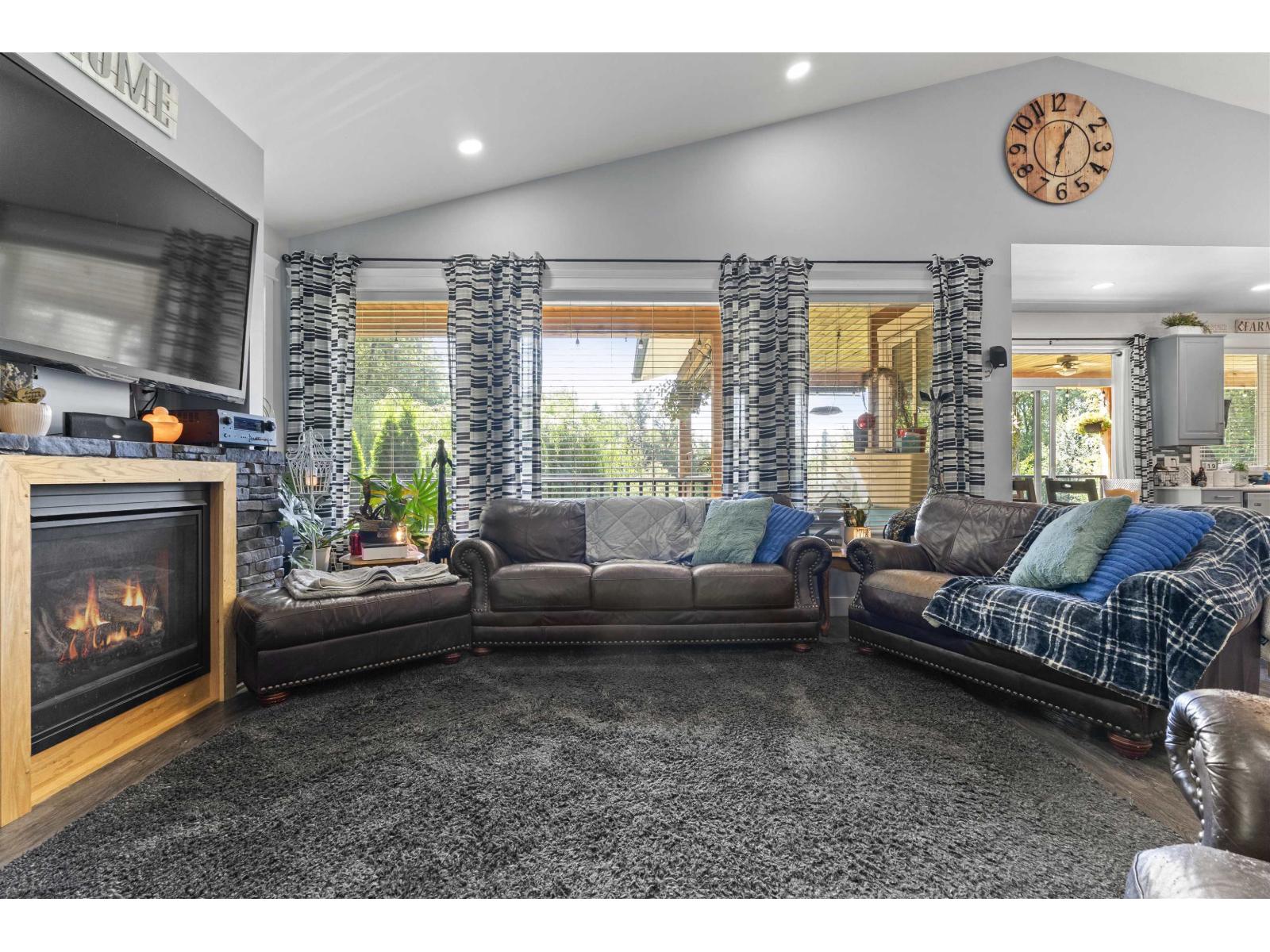 30957 Gunn Avenue, Mission, British Columbia  V4S 1H2 - Photo 7 - R3083736