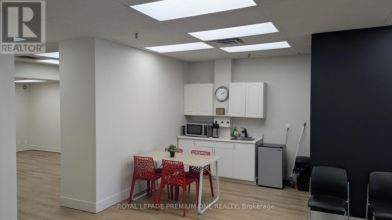 12 - 190 Marycroft Avenue, Vaughan, Ontario  L4L 5Y2 - Photo 13 - N12736898