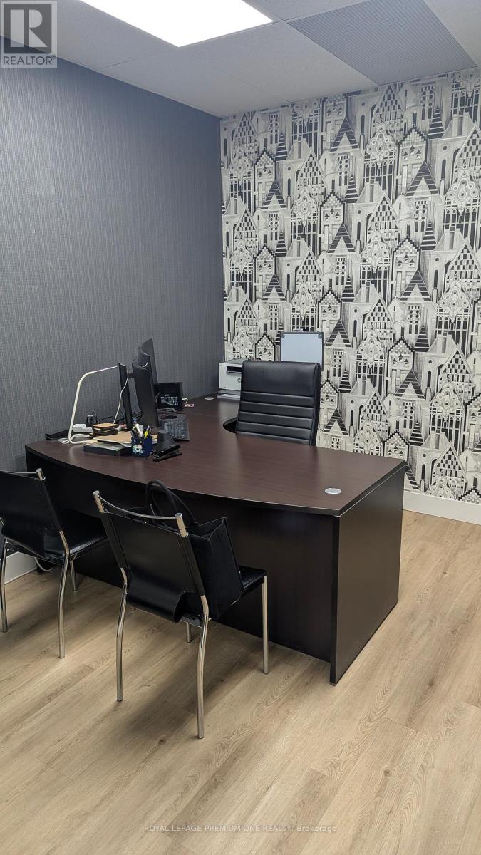 12 - 190 Marycroft Avenue, Vaughan, Ontario  L4L 5Y2 - Photo 7 - N12736898