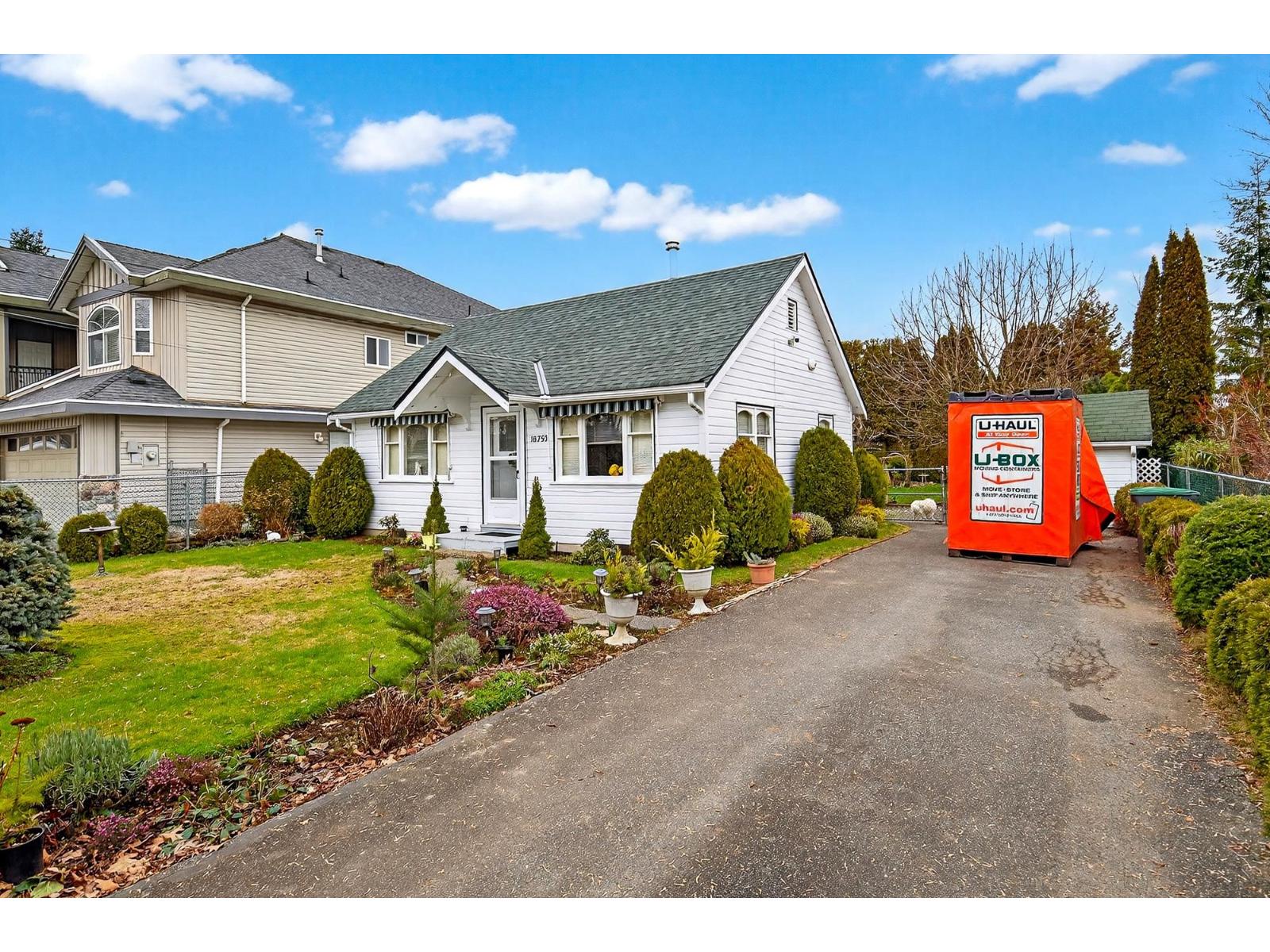 18753 60 Avenue, Surrey, British Columbia  V3S 4N9 - Photo 6 - R3083165