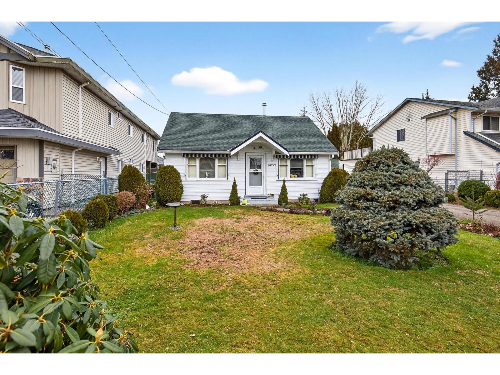 18753 60 Avenue, Surrey, British Columbia  V3S 4N9 - Photo 4 - R3083165