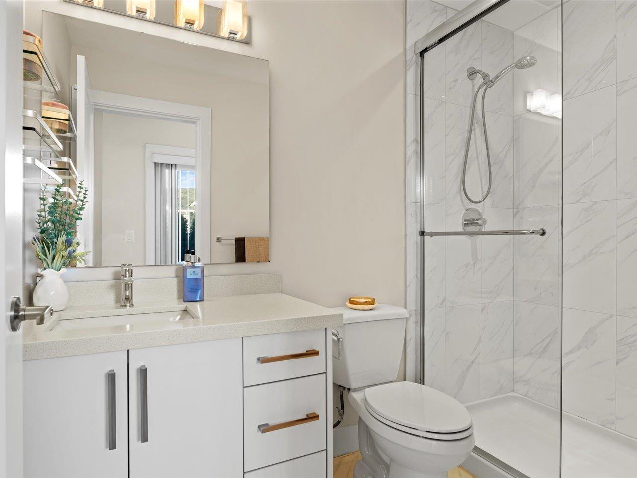 101 14605 Mcdougall Drive, Surrey, British Columbia  V4P 0G7 - Photo 18 - R3083886