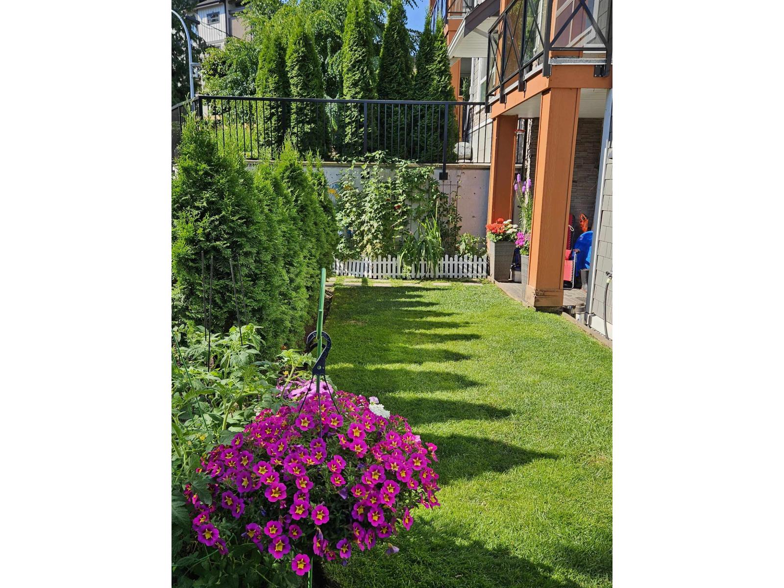 101 14605 Mcdougall Drive, Surrey, British Columbia  V4P 0G7 - Photo 30 - R3083886