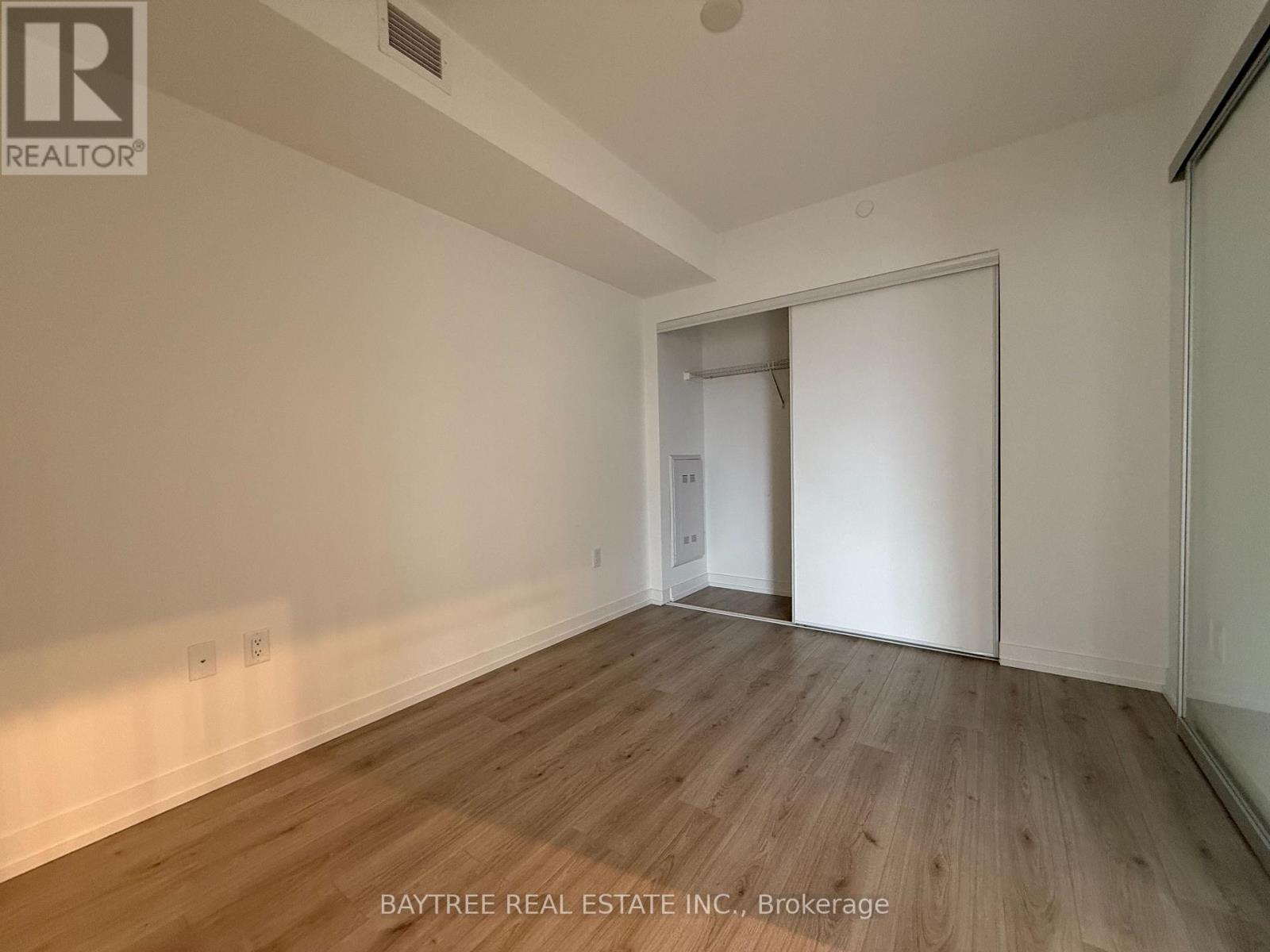 2612 - 395 Bloor Street, Toronto, Ontario  M4W 0B4 - Photo 8 - C12697924