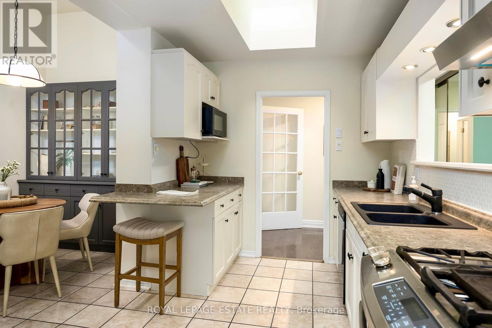 44 Cliffside Drive, Toronto, Ontario  M1N 1L3 - Photo 8 - E12736538