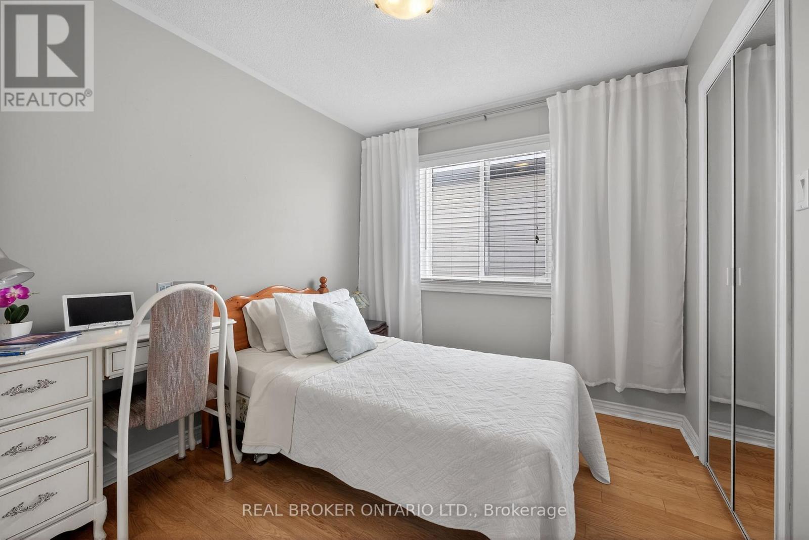 9 Riverdale Drive, Wasaga Beach, Ontario  L9Z 1E9 - Photo 14 - S12734540