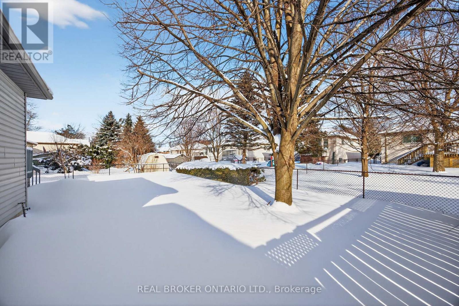 9 Riverdale Drive, Wasaga Beach, Ontario  L9Z 1E9 - Photo 22 - S12734540