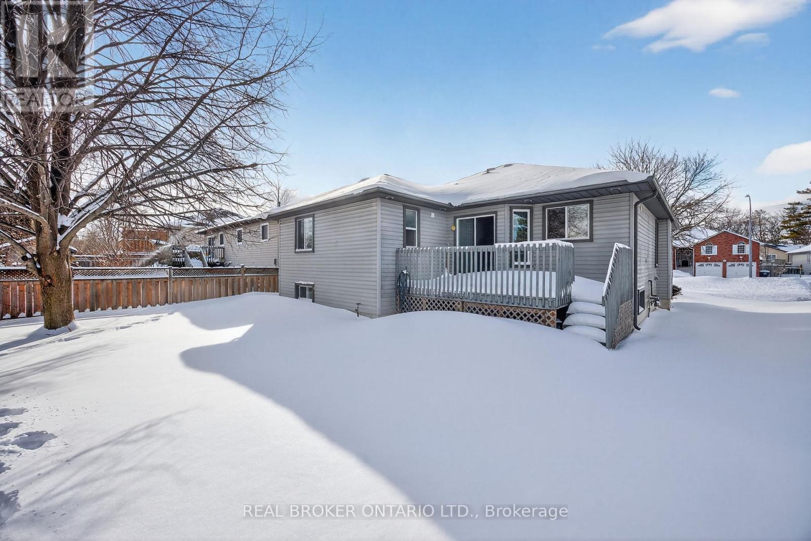 9 Riverdale Drive, Wasaga Beach, Ontario  L9Z 1E9 - Photo 23 - S12734540