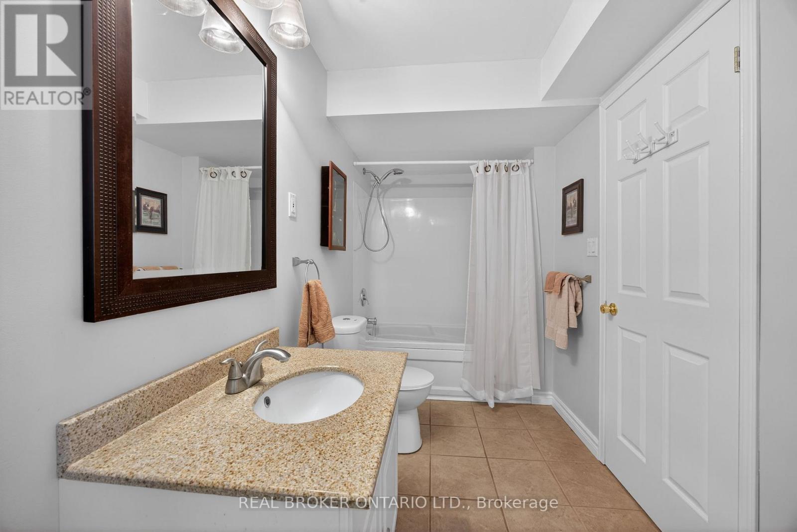 9 Riverdale Drive, Wasaga Beach, Ontario  L9Z 1E9 - Photo 21 - S12734540