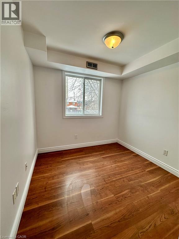 28 Victoria Avenue N Unit# 207, Hamilton, Ontario  L8L 5E1 - Photo 8 - 40801214