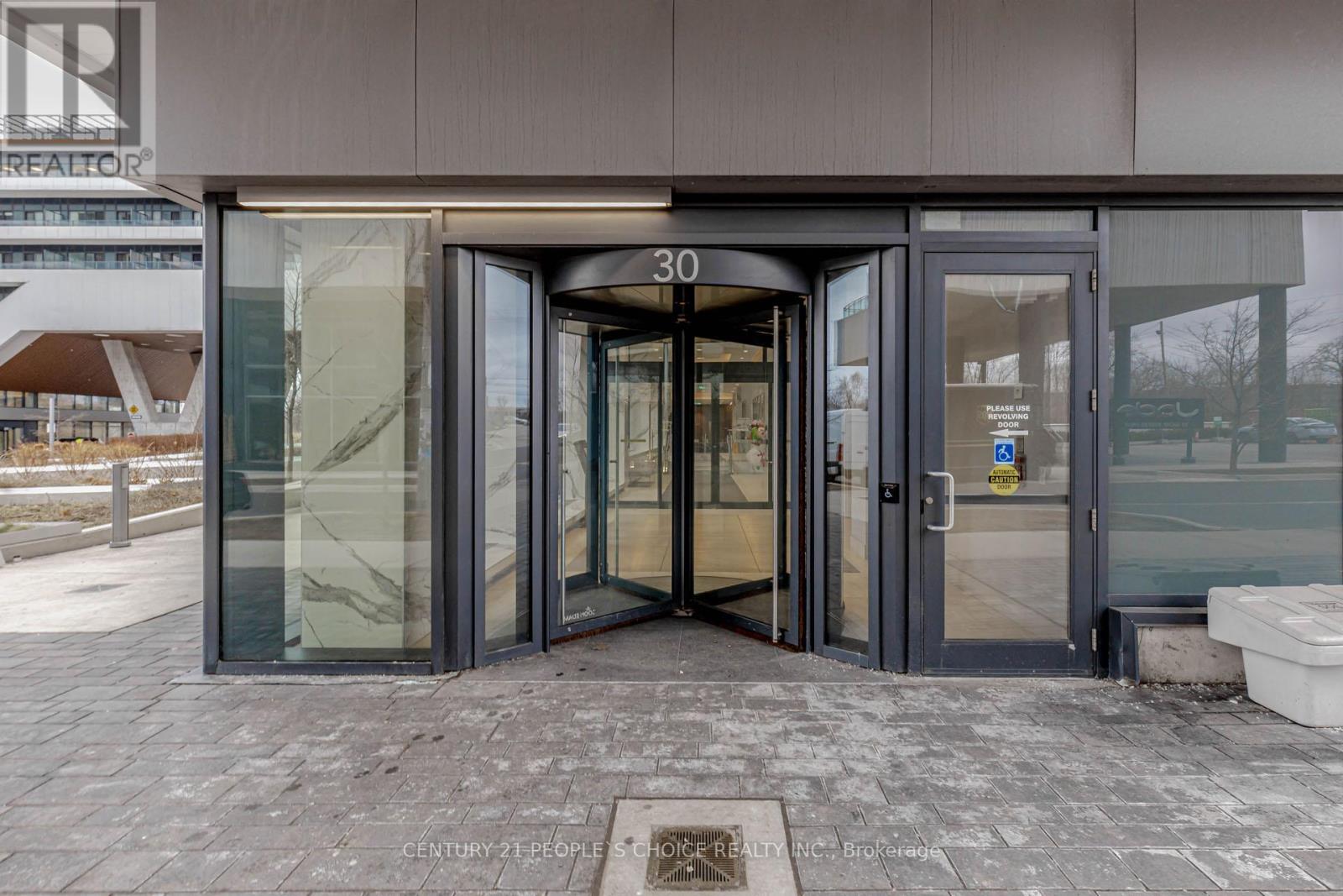 1722 - 30 Shore Breeze Drive Sw, Toronto, Ontario  M8V 0J1 - Photo 4 - W12736854