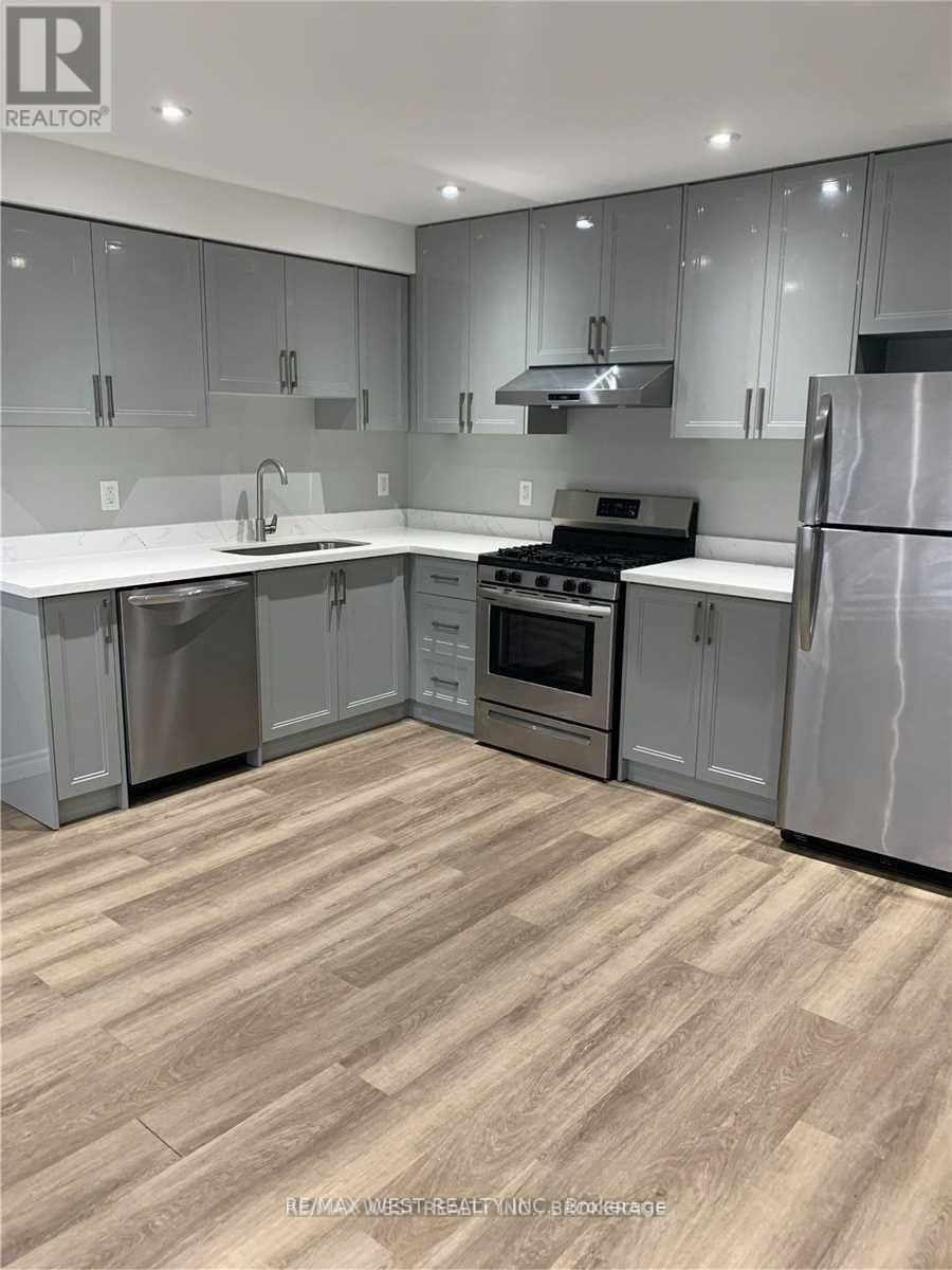 UNIT 2 - 2A FORT ROUILLE STREET, Toronto, Ontario