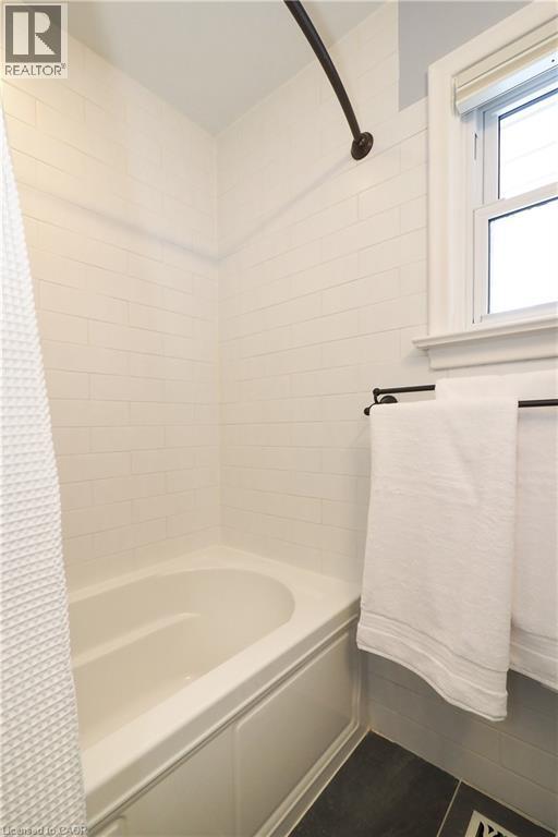 204 Rodney Street, Waterloo, Ontario  N2J 1G5 - Photo 29 - 40800206