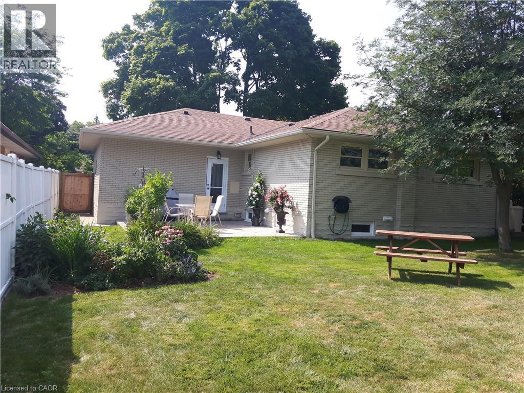 204 Rodney Street, Waterloo, Ontario  N2J 1G5 - Photo 49 - 40800206