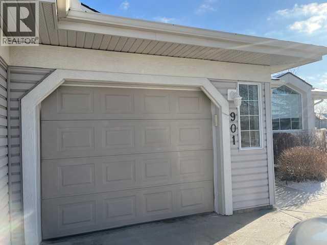 901 Nativity Bay, Rural Rocky View County, Alberta  T1X 1R1 - Photo 30 - A2281417