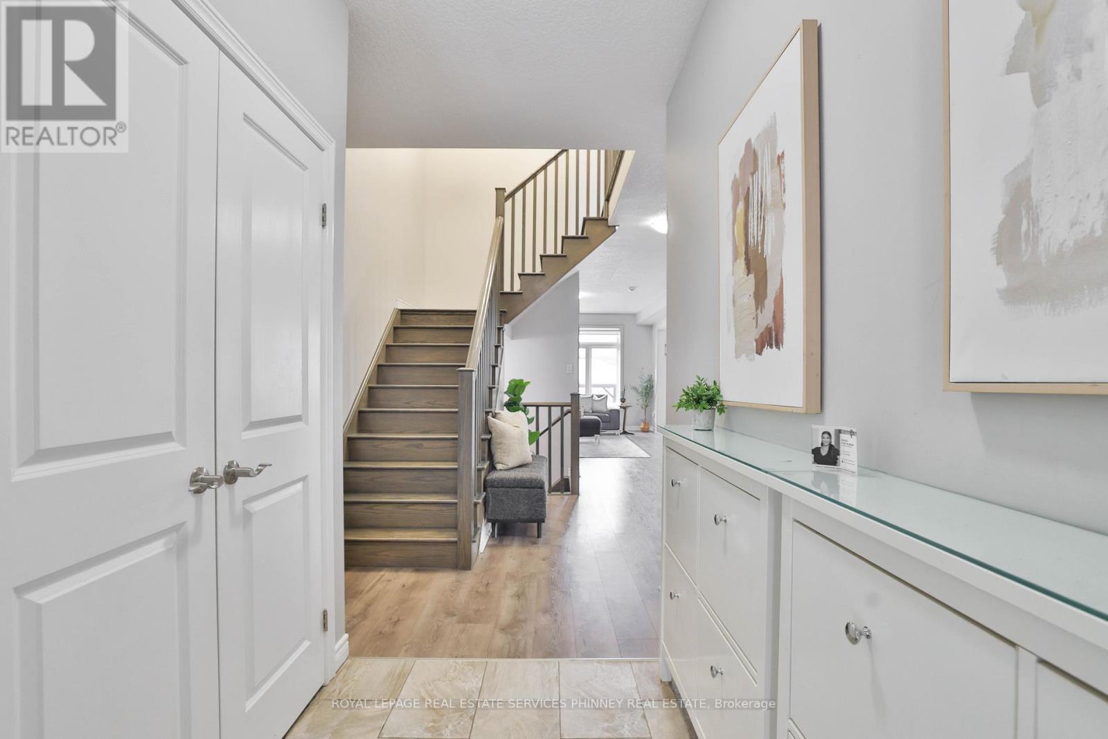 15 Cutts Crescent, Hamilton, Ontario  L0R 1C0 - Photo 4 - X12736906