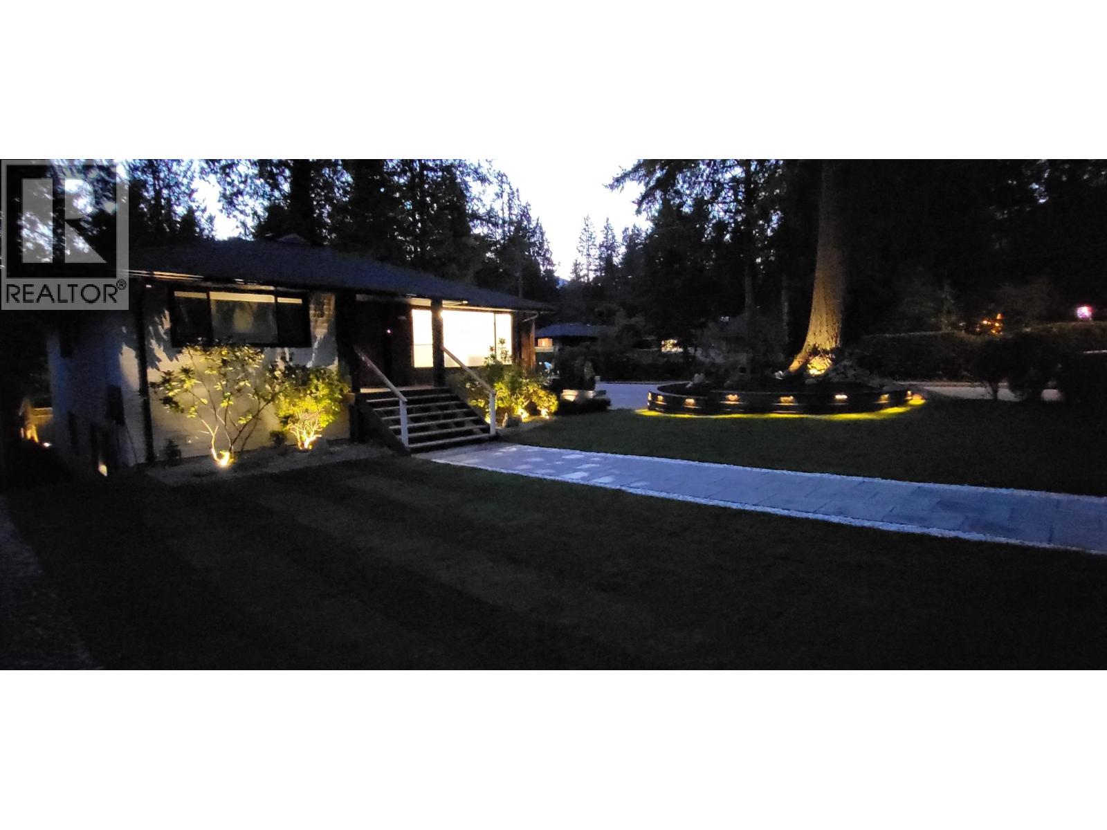 4491 Primrose Lane, North Vancouver, British Columbia  V7R 4H1 - Photo 9 - R3082956