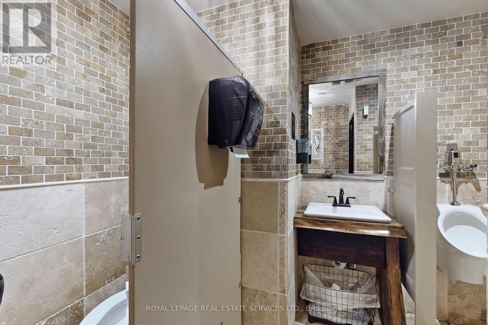 22 Ontario Street, Milton, Ontario  L9T 2M6 - Photo 41 - W12736698