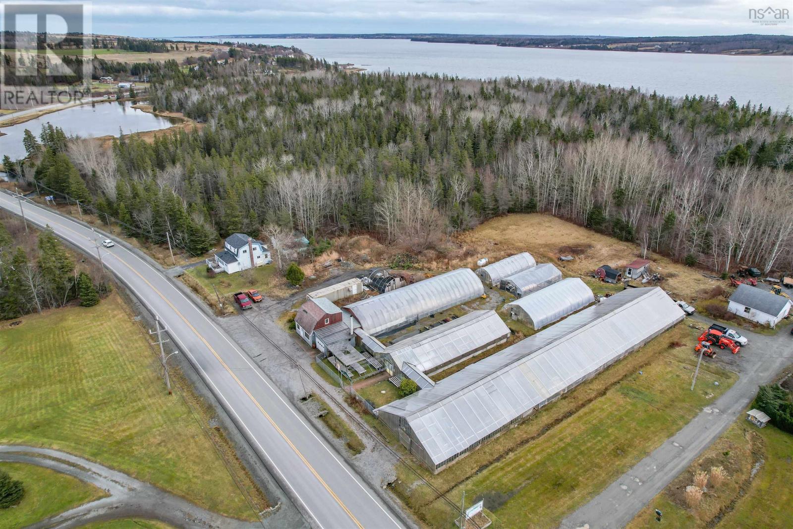 429 Seaview Drive, Upper North Sydney, Nova Scotia  B2A 3N7 - Photo 18 - 202601640