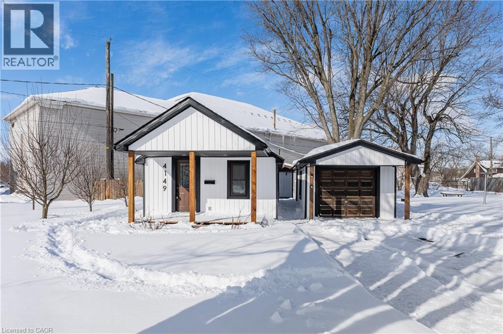 4149 Welland Street, Niagara Falls, Ontario  L2G 6J9 - Photo 3 - 40801442