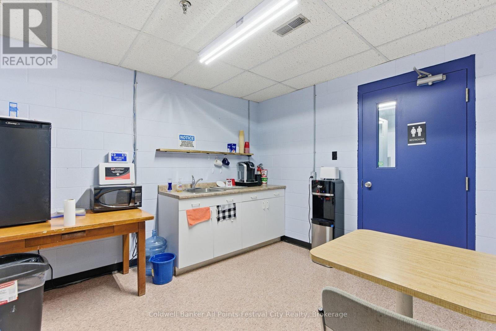 1 - 220 Huckins Street, Goderich, Ontario  N7A 3X8 - Photo 9 - X12736954