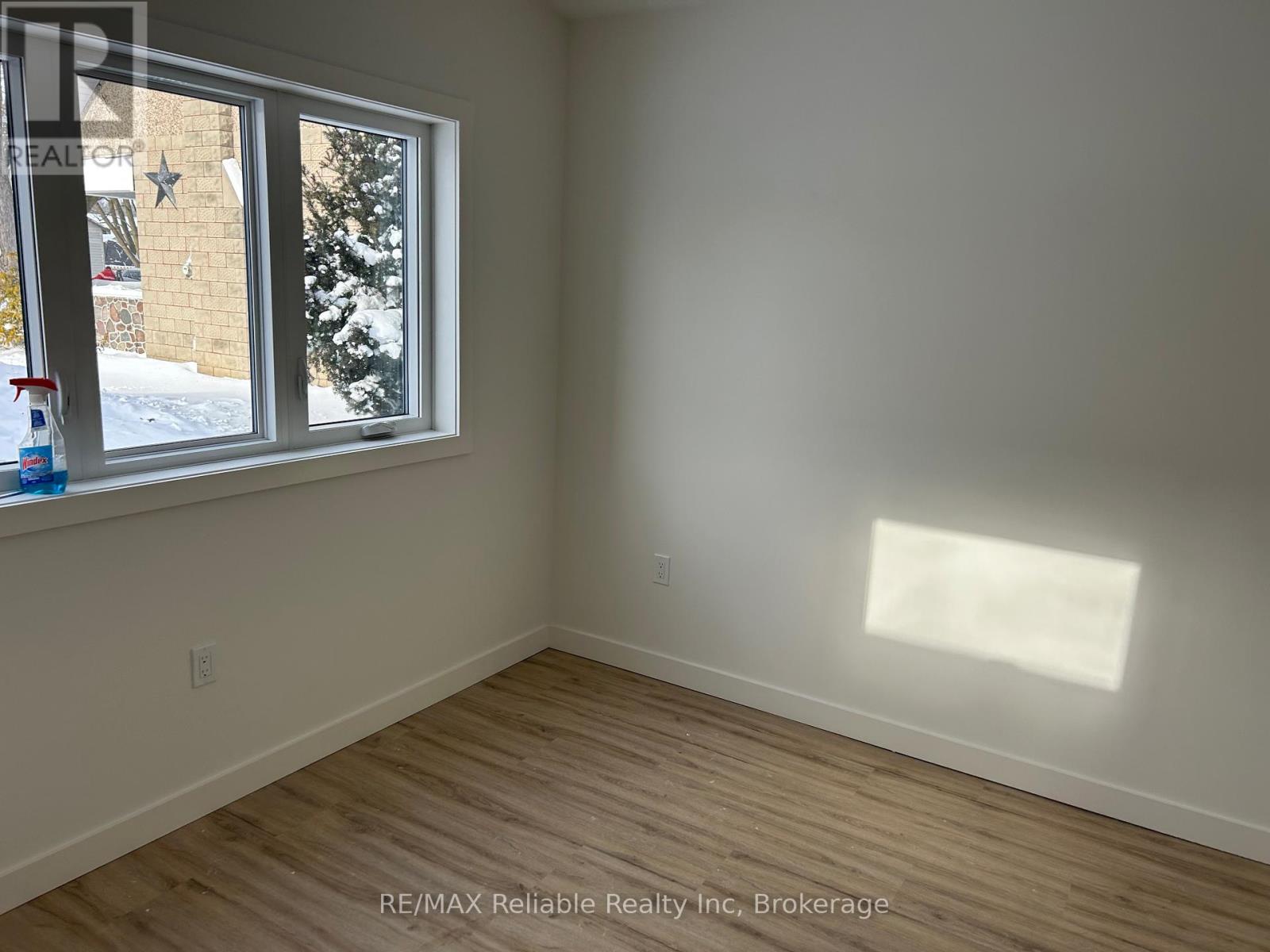 30 Main Street, Huron East, Ontario  N0K 1W0 - Photo 5 - X12736998