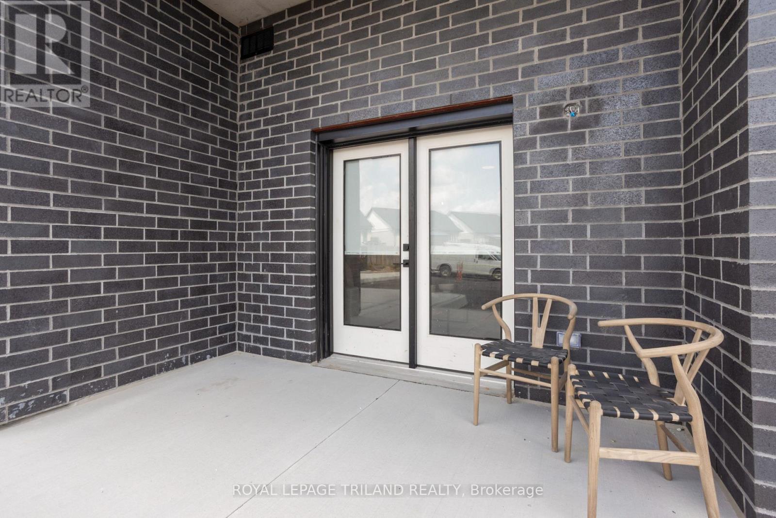 101 - 33318 Richmond Street, Lucan Biddulph, Ontario  N0M 2J0 - Photo 22 - X12737052