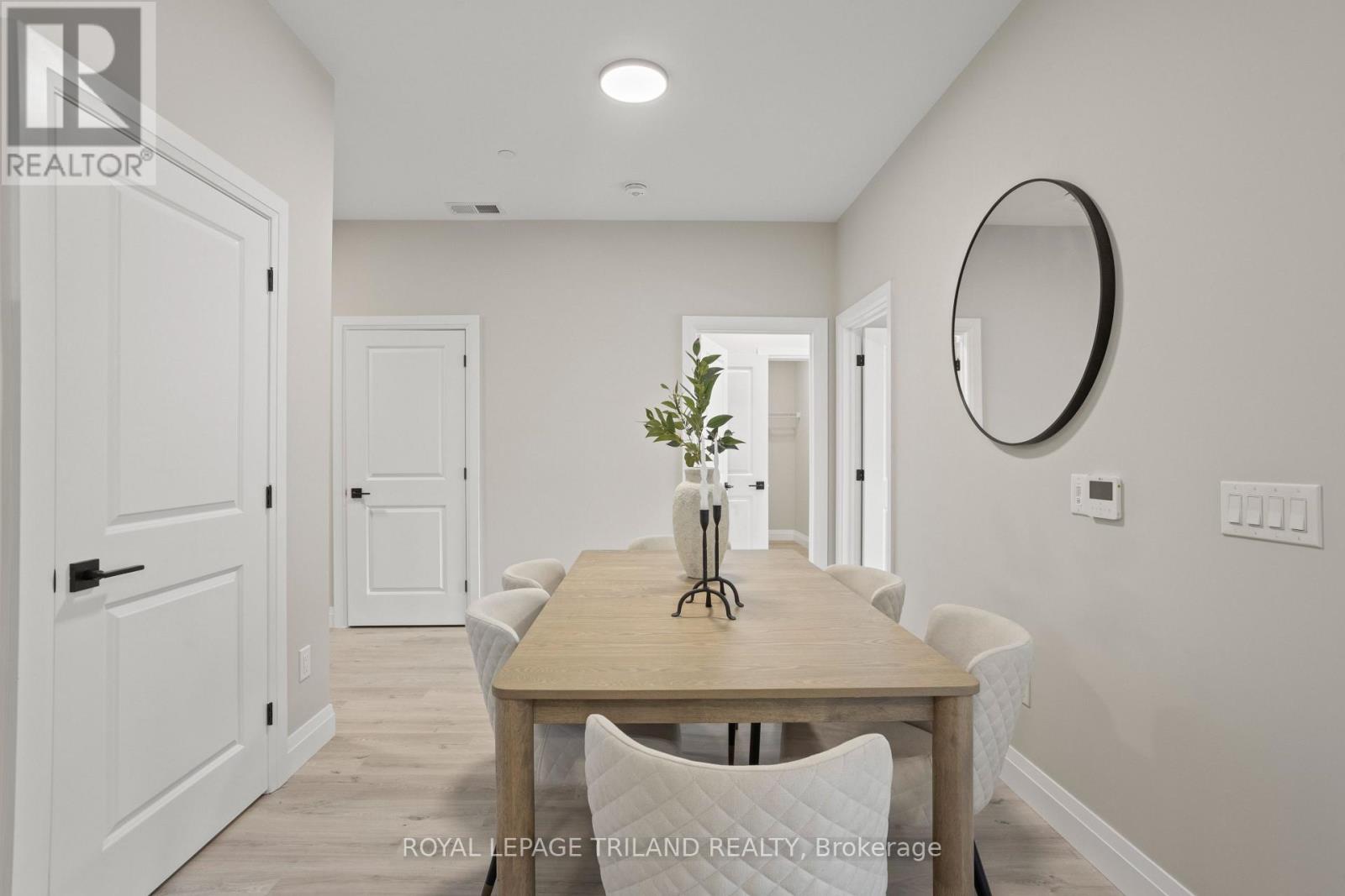 101 - 33318 Richmond Street, Lucan Biddulph, Ontario  N0M 2J0 - Photo 7 - X12737052